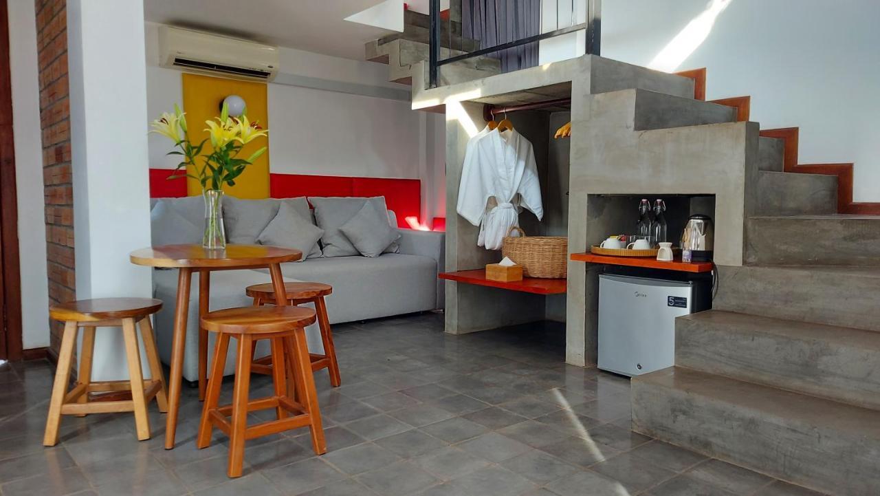 Sok Hotel And Coffee Sziemreap Kültér fotó