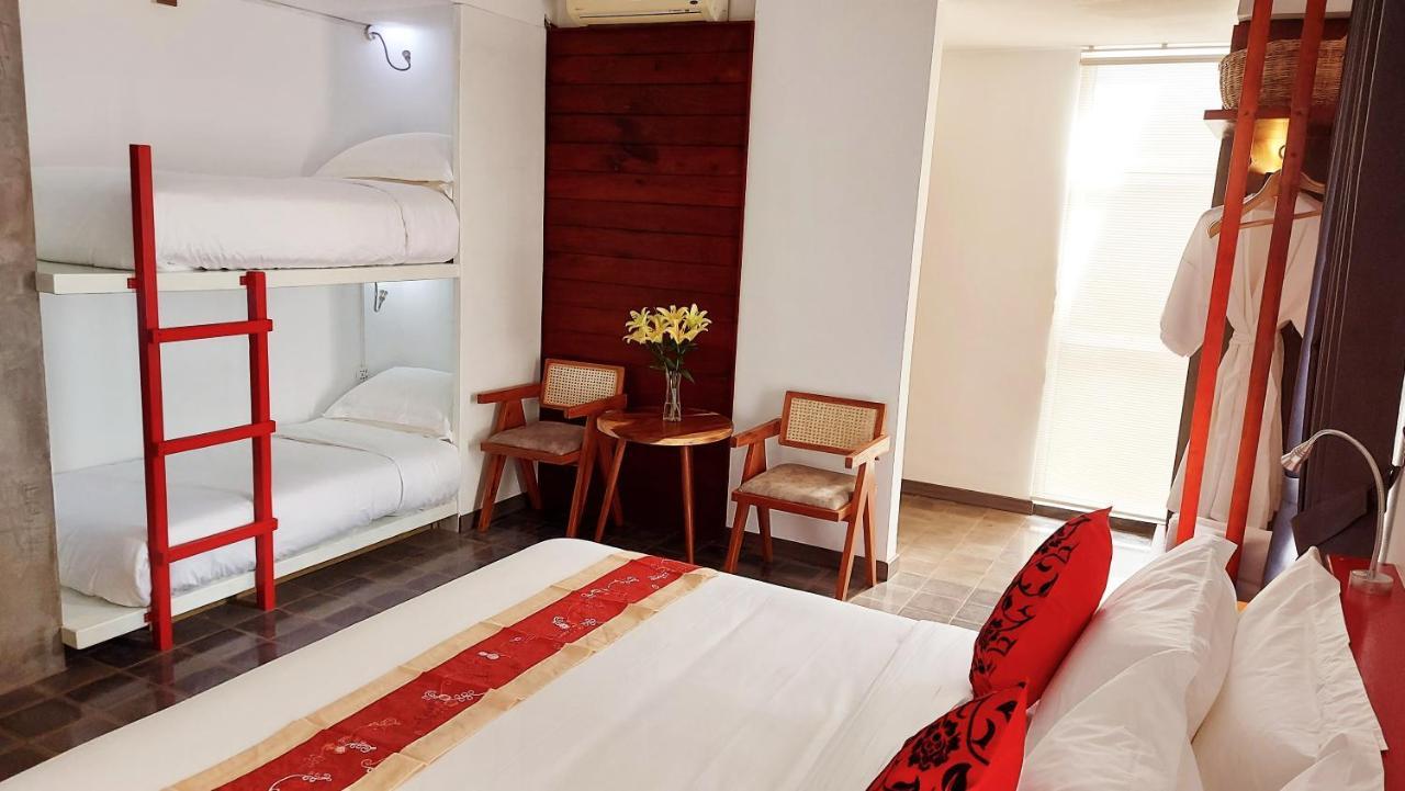 Sok Hotel And Coffee Sziemreap Kültér fotó