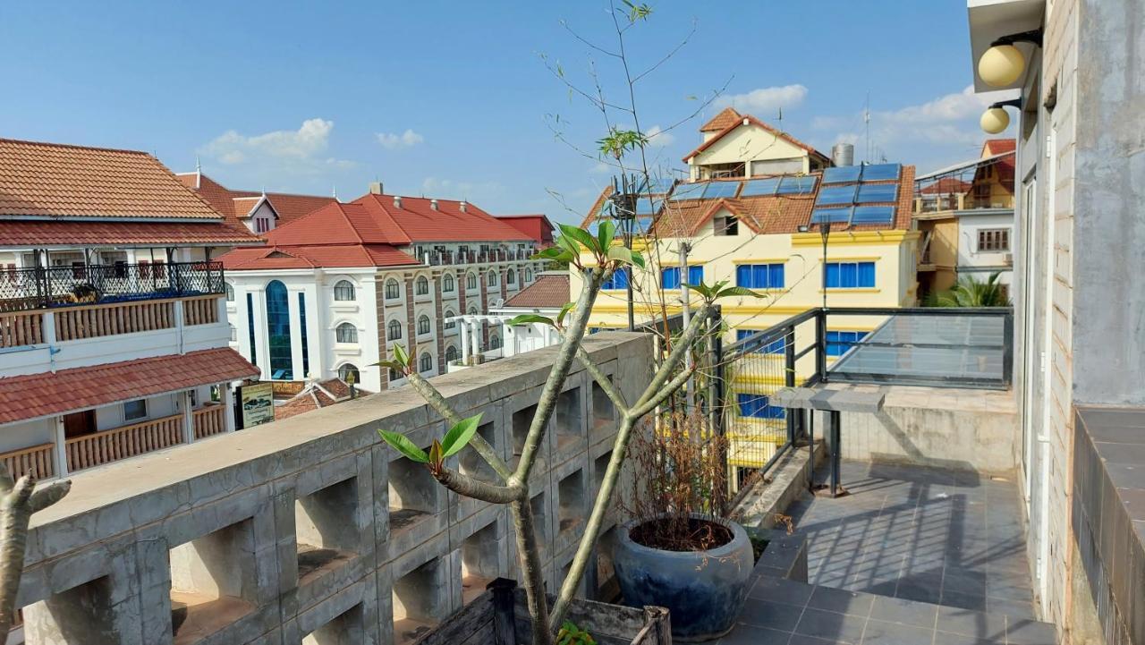 Sok Hotel And Coffee Sziemreap Kültér fotó