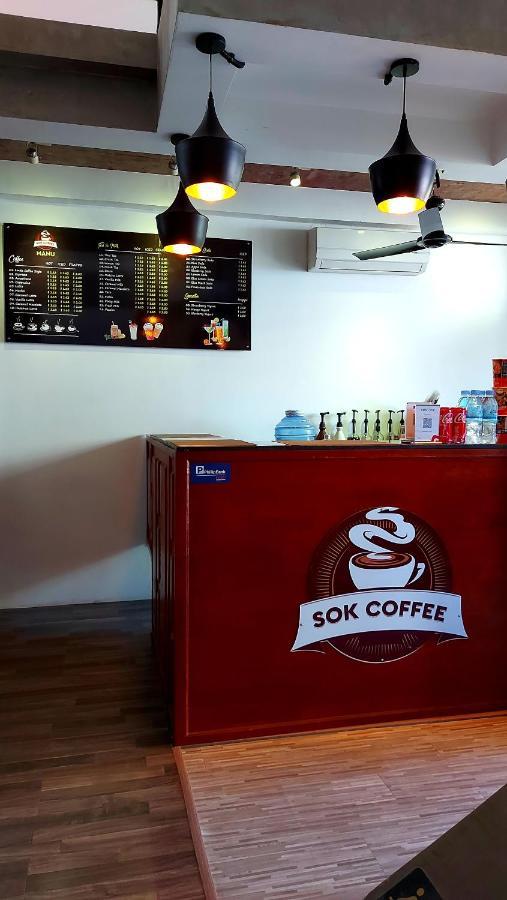 Sok Hotel And Coffee Sziemreap Kültér fotó